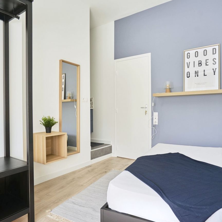 Beauvais D Roommate 7 Bedrooms at Amiens - Photo 1