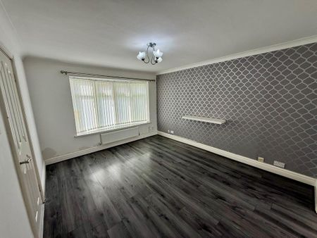 3 bedroom semi-detached house to rent - Photo 2
