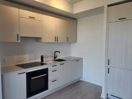 For Lease - 1 Quarrington Lane Unit# 518, Toronto, Ontario - Photo 2