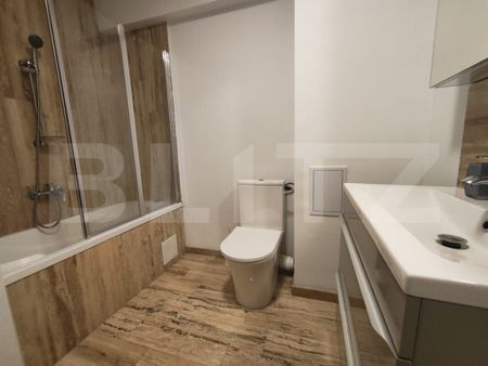 Apartament cu 2 camere, bloc SDK, 66 mp, 2 parcari - Fotografie 5