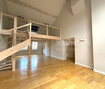 Location Appartement 6 pièces 240m² LILLE 59000 - Photo 2