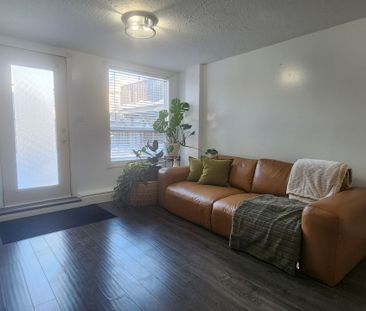 For Lease - 17 Boulder Crescent, Guelph, Ontario - Photo 1