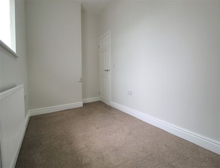 2 Bedroom Apartment To Let - Photo 3