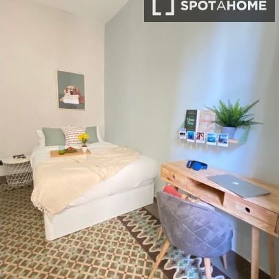 barcelona, Catalonia 08008 - Photo 1