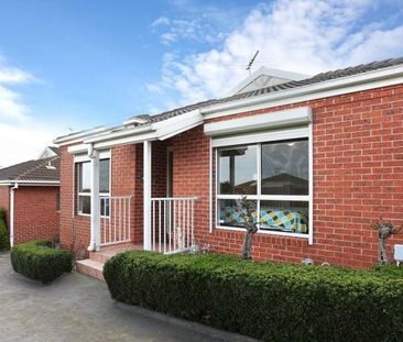 Charming unit in Meadow Heights - Photo 1