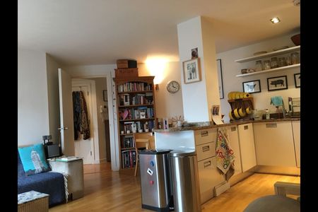 2 Bed Flat, Enfield Road, N1 - Photo 2