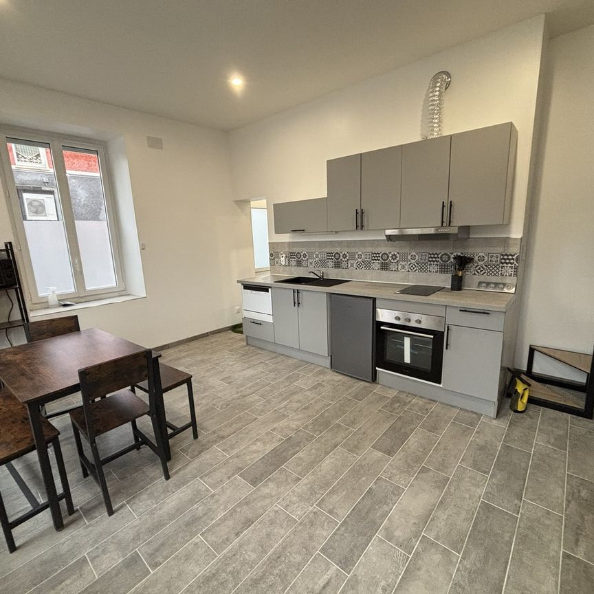 Location Appartement 1 pièce 28m² - Photo 1