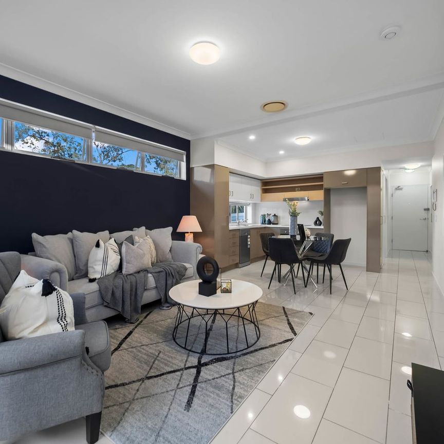 $830 Weekly Fully Furnished - Photo 1