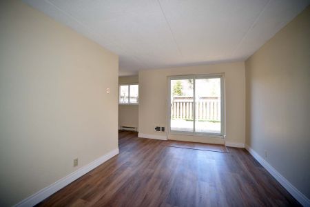 For Lease - 15 Wellington Rd 124 N/A Unit# Apt 5, Erin, Ontario - Photo 5