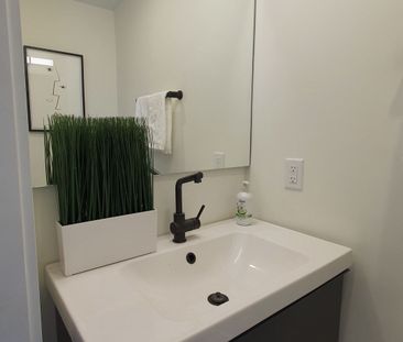 For Lease - 106 Lappin Avenue Unit# 5, Toronto, Ontario - Photo 2