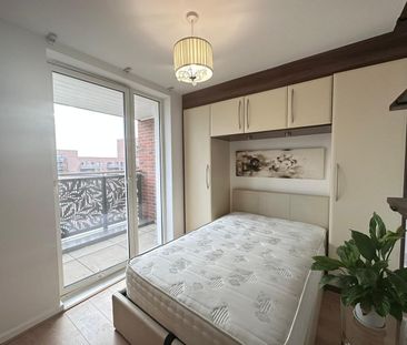 1 Bed Flat, Keir Hardie, E16 - Photo 4