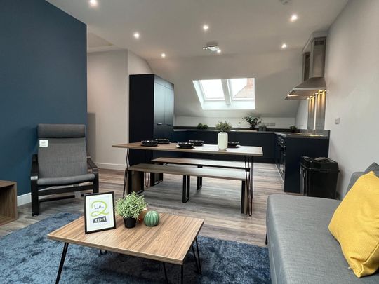 Rooms 1 & 2, Flat 15, Commercial Point, NG9 2NG, NOTTINGHAM - Photo 1