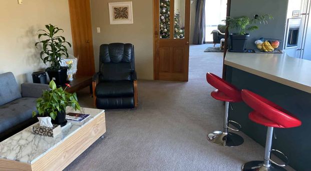 Excellent Family Home - Photo 1