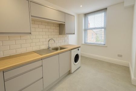 2 bedroom flat to rent - Photo 4