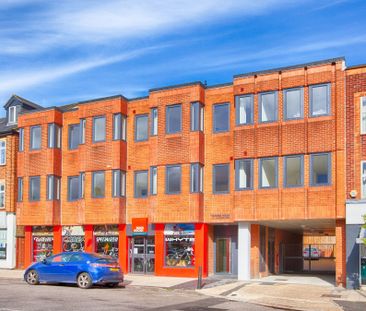 Available unfurnished from 01/12/2025 - Photo 2