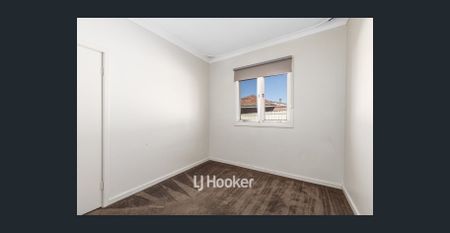 Charming 3 x 1 - Photo 4