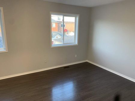 For Lease - 2162 St Clair Avenue, Toronto, Ontario - Photo 3