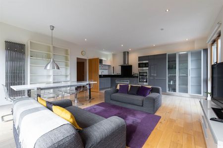 Apartment 65, The Cedar, Parkview, Stepaside, Dublin 18 - Photo 4
