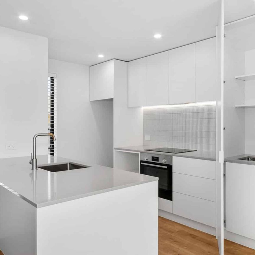 Modern Living In Somerfield - Photo 1