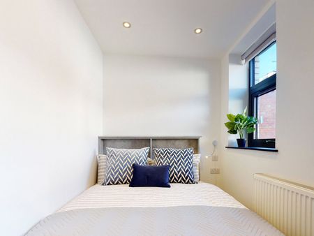 Apt 8, 7 South Parade - Photo 3