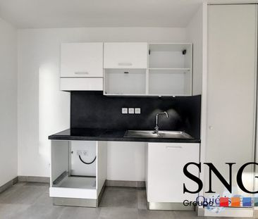 T3 AVEC TERRASSE/JARDIN ET PARKING - Photo 1