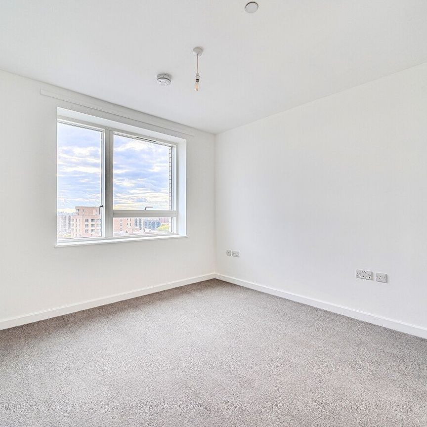 Mast Street, Barking, IG11 - Photo 1