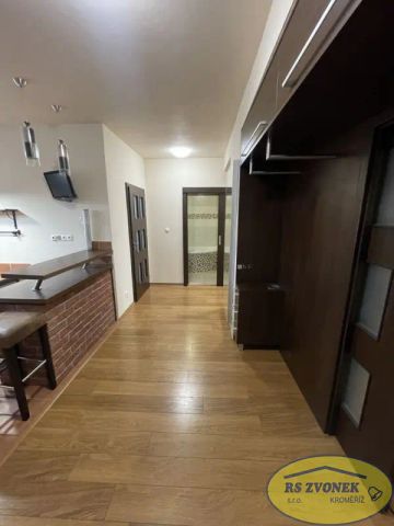 Pronájem bytu 3+1 Holešov, Ovocná - Photo 2