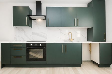 2 Bed Flat, Balfour House, IG1 - Photo 4