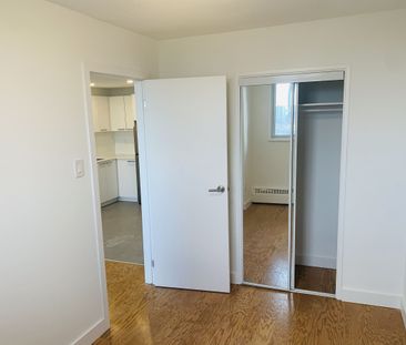 230 Oak Street - Photo 2