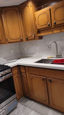 For Lease - 68 Southdale Road, London South, Ontario - Photo 4