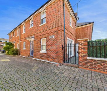 2 bedroom semi-detached house to rent - Photo 1