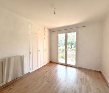 Location Appartement 3 pièces 60m² CARNOUX EN PROVENCE 13470 - Photo 2