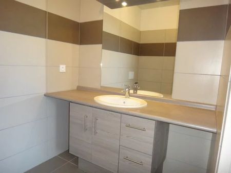 Location Maison 3 pièces 96m² FAVIERES 77220 - Photo 3