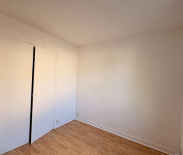 Location Appartement 2 pièces 29m² - Photo 2