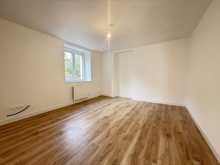 Location Appartement 3 pièces 51m² MONTBELIARD 25200 - Photo 3