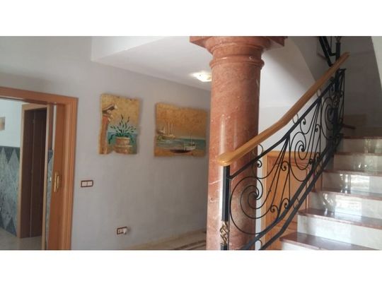 4 bedroom luxury Flat for rent in Estepona, Andalusia - Photo 1