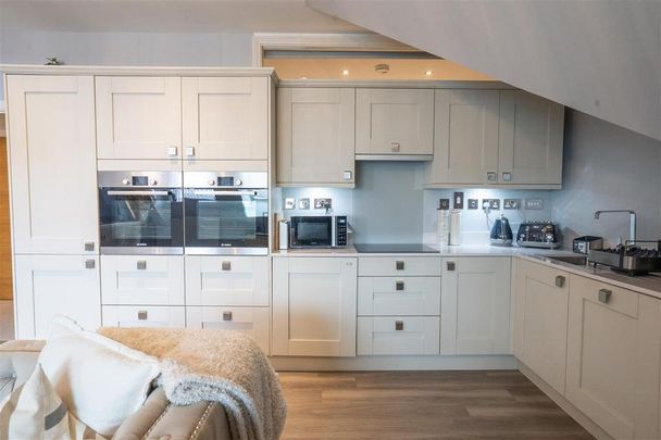 2 bedroom apartment to rent - Photo 1