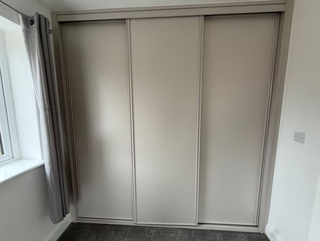 2 Bed End Terrace, Copper Beech Court, LS16 - Photo 2