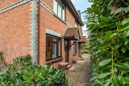 Abinger Way, Guildford, Surrey, GU4 - Photo 5