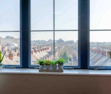 Silver Ensuite - Photo 1