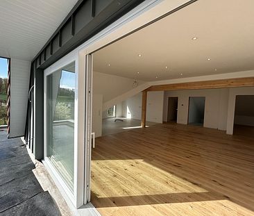 Exklusive Dachgeschosswohnung mit TG-Stellplatz – Wohnen in ruhiger und naturnaher Lageusiv - Photo 3