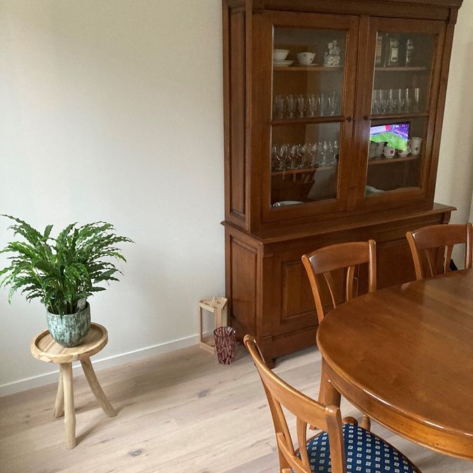 Gerenoveerd huis in appartementstijl met 3 verdiepingen - Photo 1