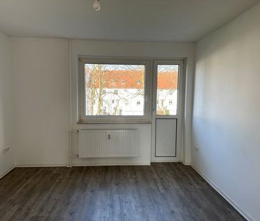 Renovierte 2-Zimmer-Wohnung mit Balkon - Photo 1