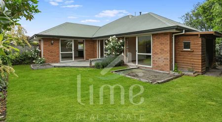 RENT ME! Key Location! - Photo 4