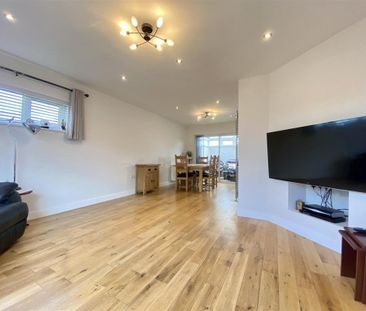 All Hallowes Drive, Tickhill, Doncaster - Photo 4