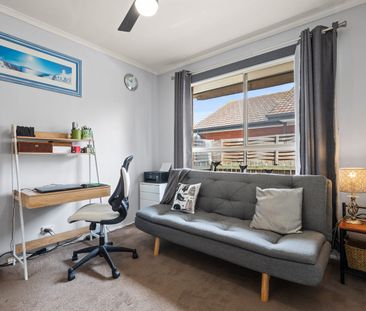 A gem in the heart of breakwater! - Photo 5