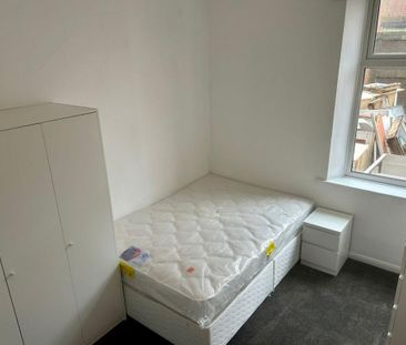 6 bedroom house share to rent - Photo 4