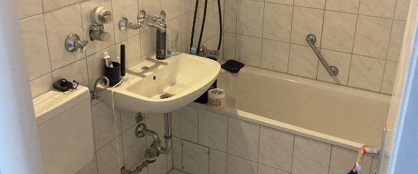 Tolle Wohnung, kleine Miete und mit GARTEN - Jetzt informieren. - Photo 1