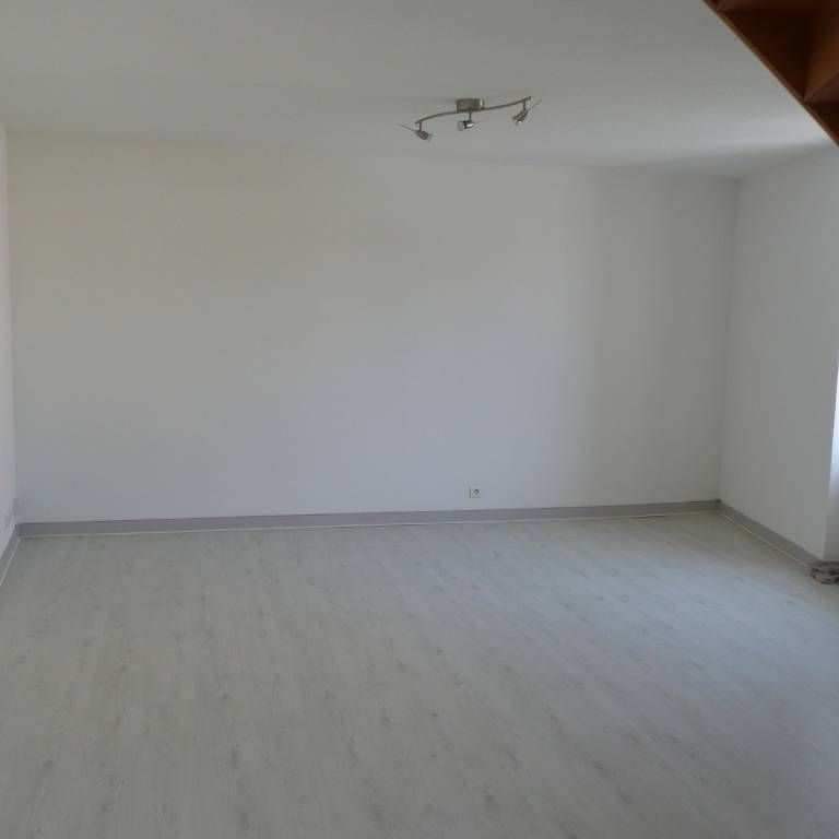 A LOUER APPARTEMENT T2 DUPLEX - DOLE (39100) - Photo 1