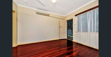 Cozy Single Bedroom Unit - Photo 4